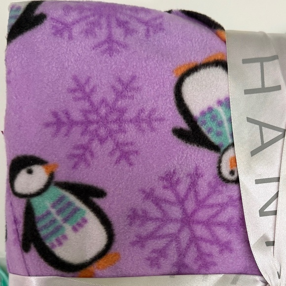 Cozy Penguin Pajama Set - Picture 4 of 8